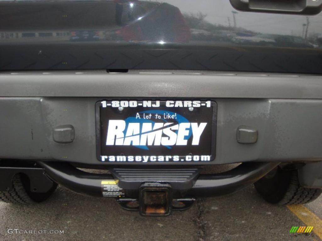 2007 Xterra S 4x4 - Night Armor Black Metallic / Charcoal photo #21