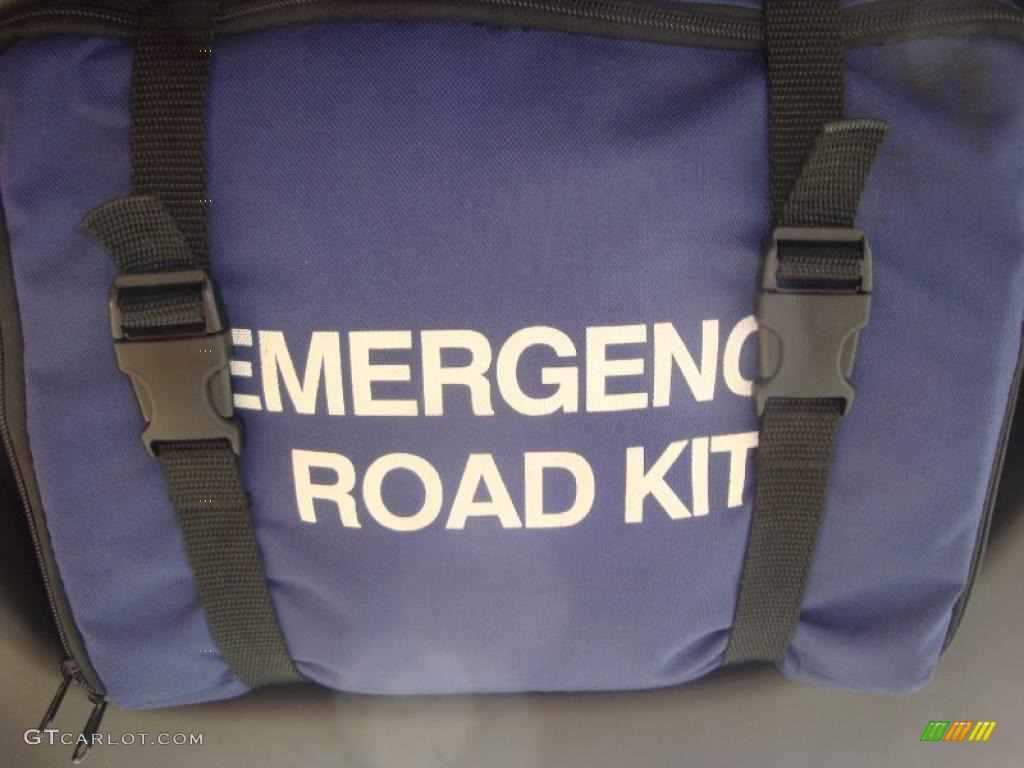 2007 Xterra S 4x4 - Night Armor Black Metallic / Charcoal photo #33