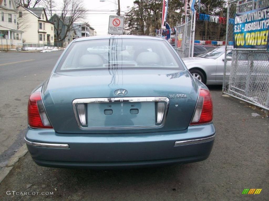 2004 XG350 L Sedan - Celadon Green Metallic / Gray photo #5