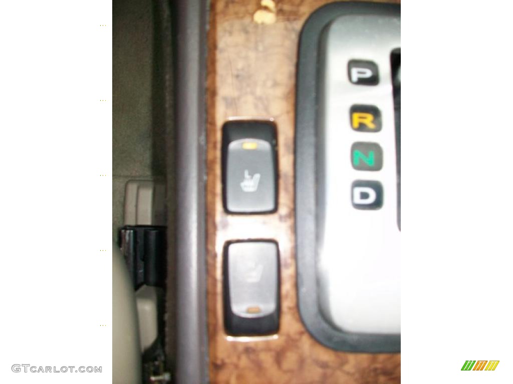 2004 XG350 L Sedan - Celadon Green Metallic / Gray photo #14