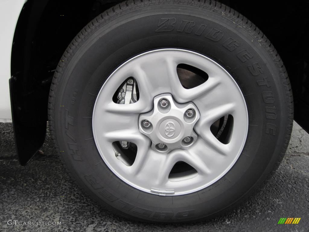 2010 Tundra SR5 Double Cab - Super White / Graphite Gray photo #7