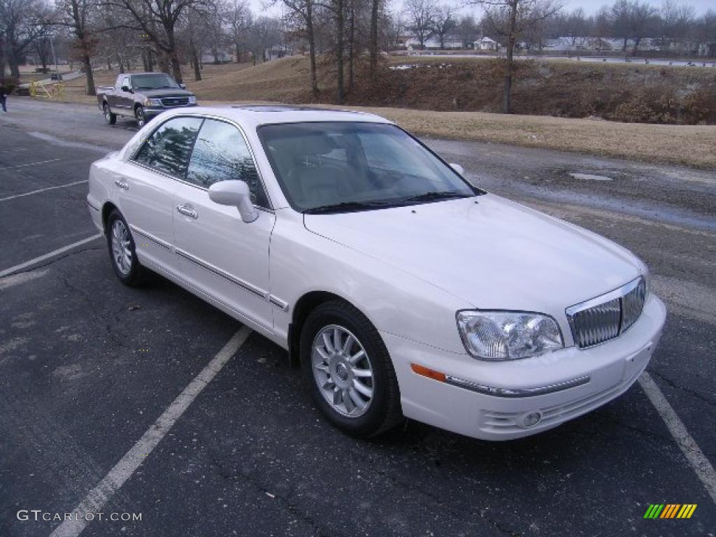 2004 XG350 L Sedan - Ivory Pearl / Beige photo #1