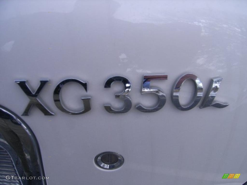 2004 XG350 L Sedan - Ivory Pearl / Beige photo #10