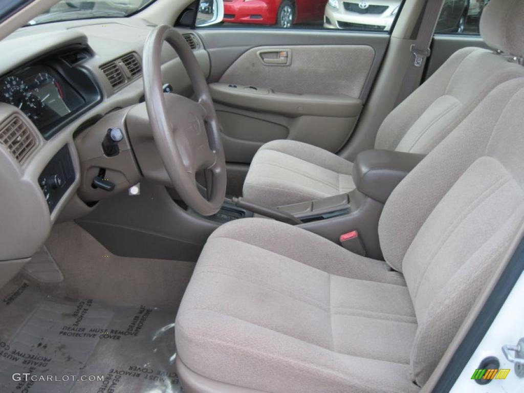 2001 Camry LE - Super White / Oak photo #9