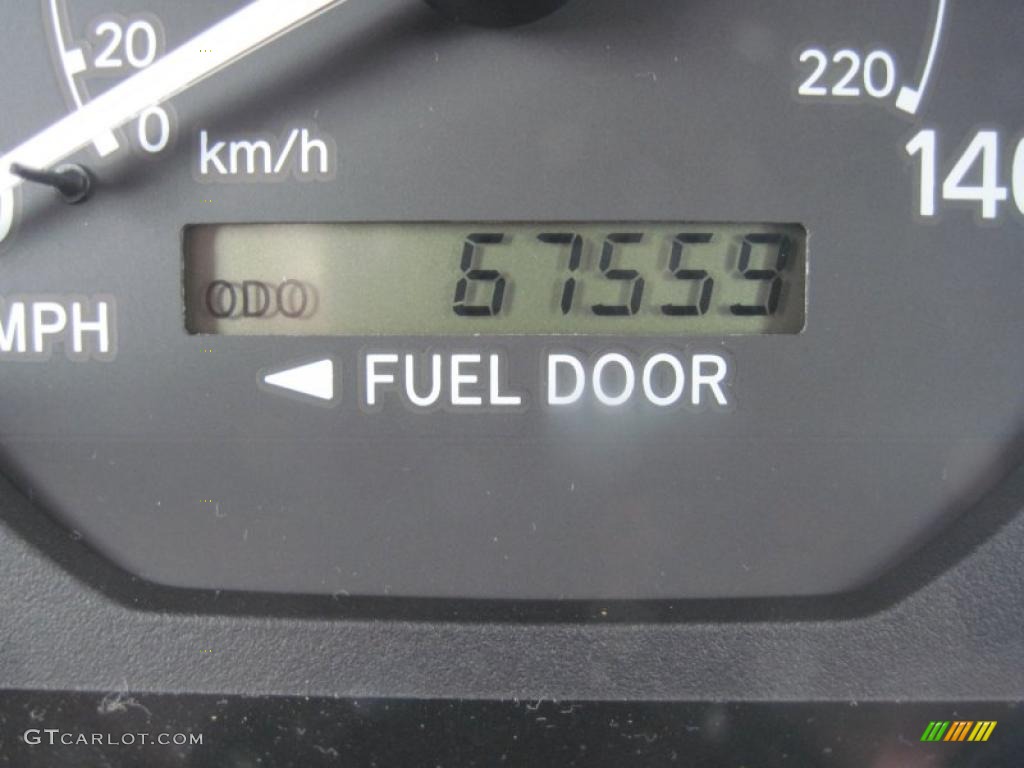 2001 Camry LE - Super White / Oak photo #13