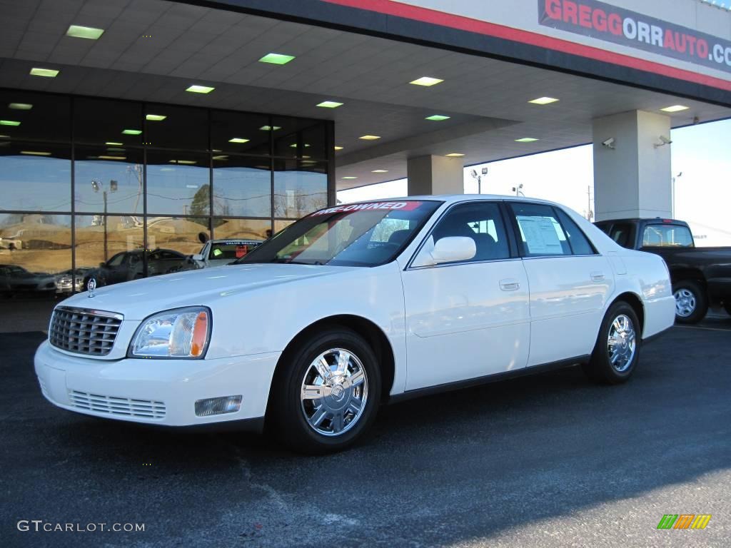 2004 DeVille Sedan - Cotillion White / Black photo #1