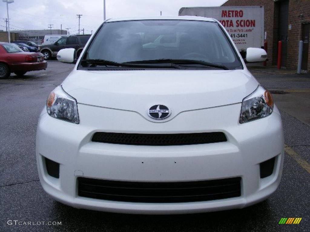 2008 xD  - Super White / Charcoal Gray photo #8