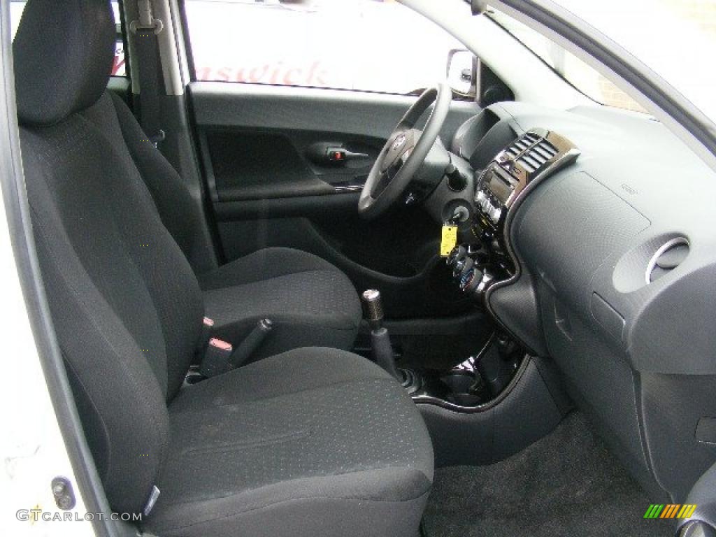 2008 xD  - Super White / Charcoal Gray photo #13