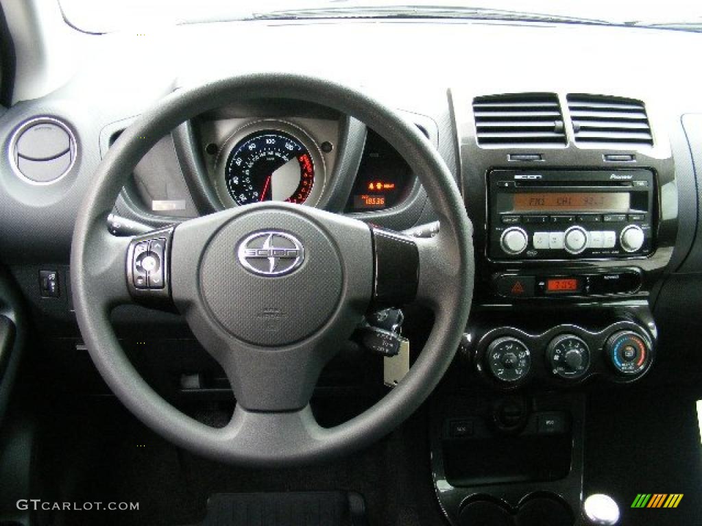 2008 xD  - Super White / Charcoal Gray photo #14