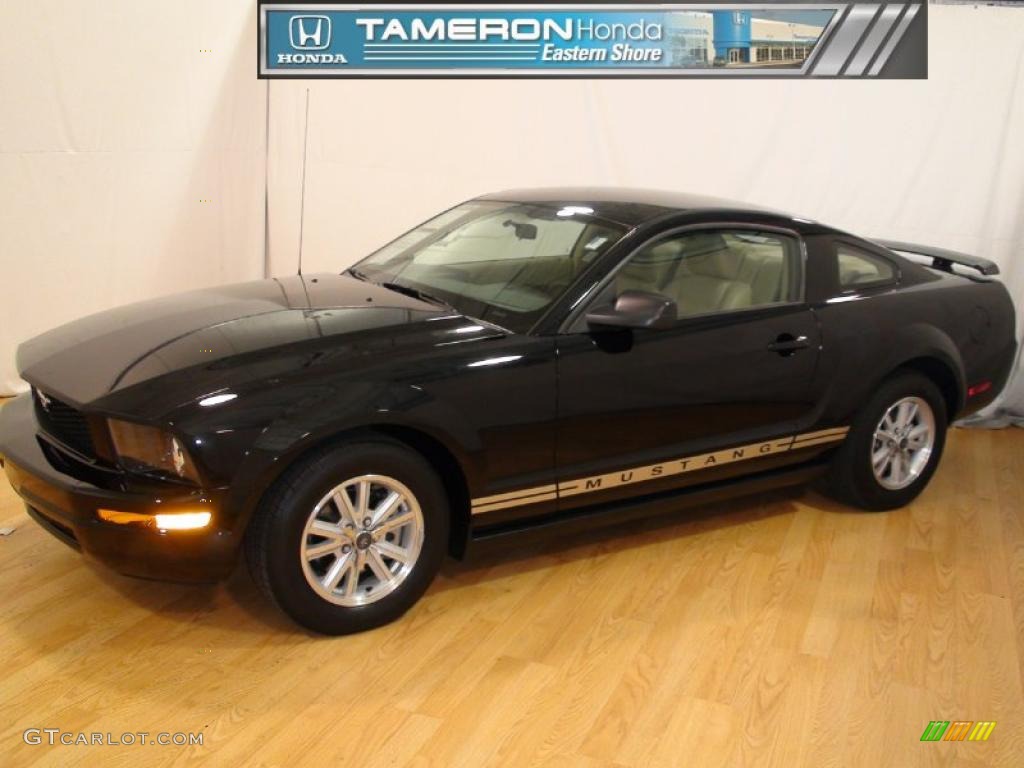 2006 Mustang V6 Premium Coupe - Black / Light Parchment photo #1