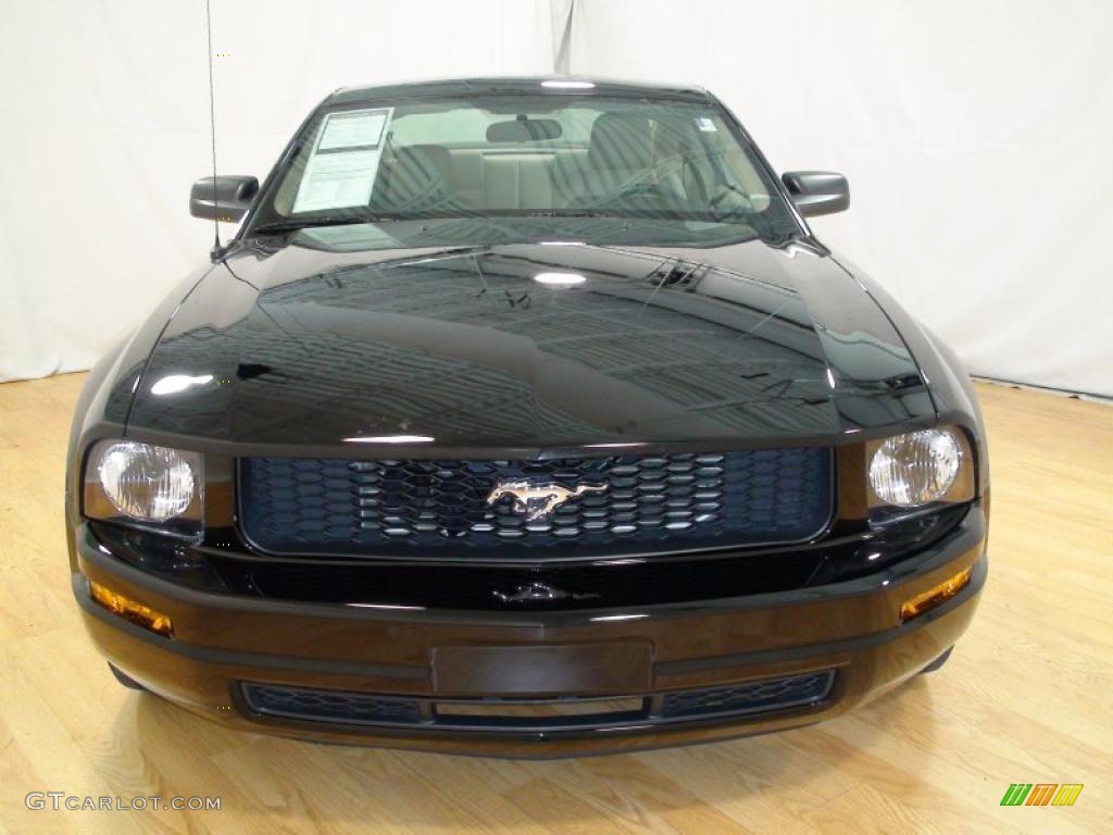 2006 Mustang V6 Premium Coupe - Black / Light Parchment photo #3
