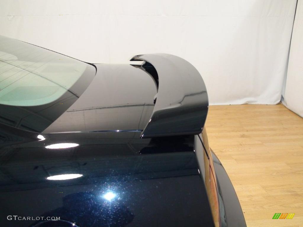 2006 Mustang V6 Premium Coupe - Black / Light Parchment photo #31