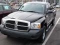 2006 Brilliant Black Dodge Dakota ST Club Cab  photo #3