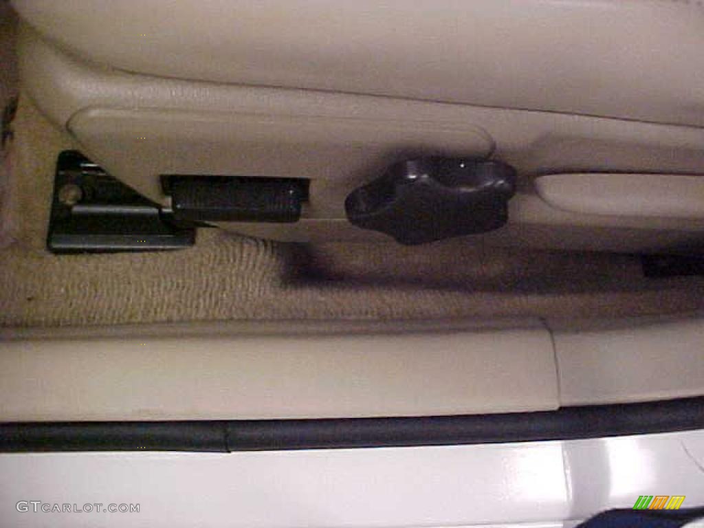 2002 Impala LS - White / Neutral photo #21