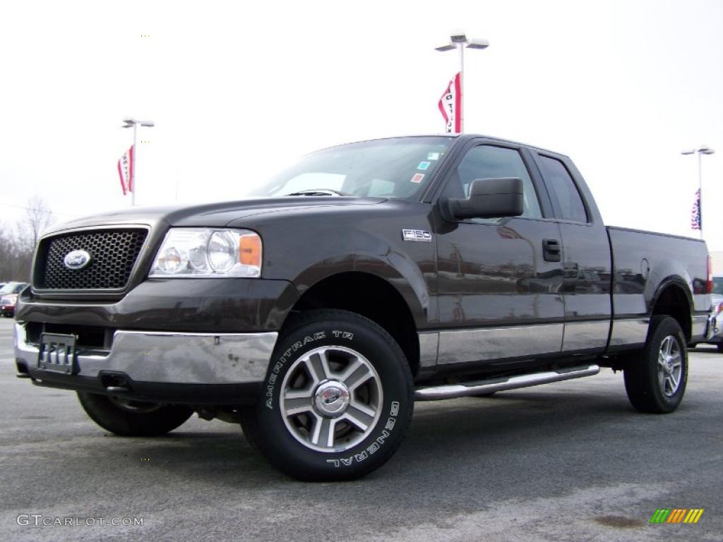 2005 F150 XLT SuperCab 4x4 - Dark Stone Metallic / Tan photo #5