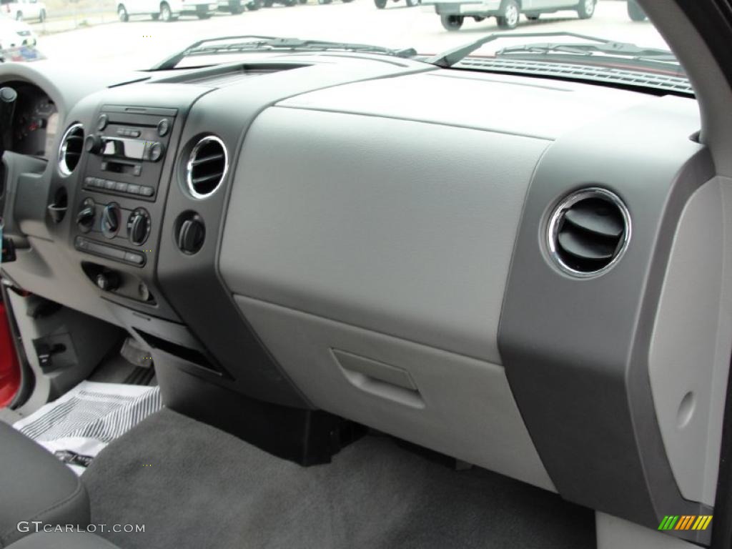 2006 F150 XLT SuperCab - Bright Red / Medium/Dark Flint photo #27