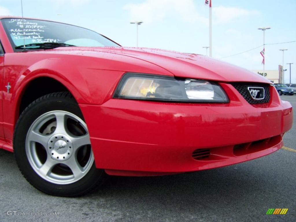2003 Mustang V6 Coupe - Torch Red / Medium Parchment photo #2