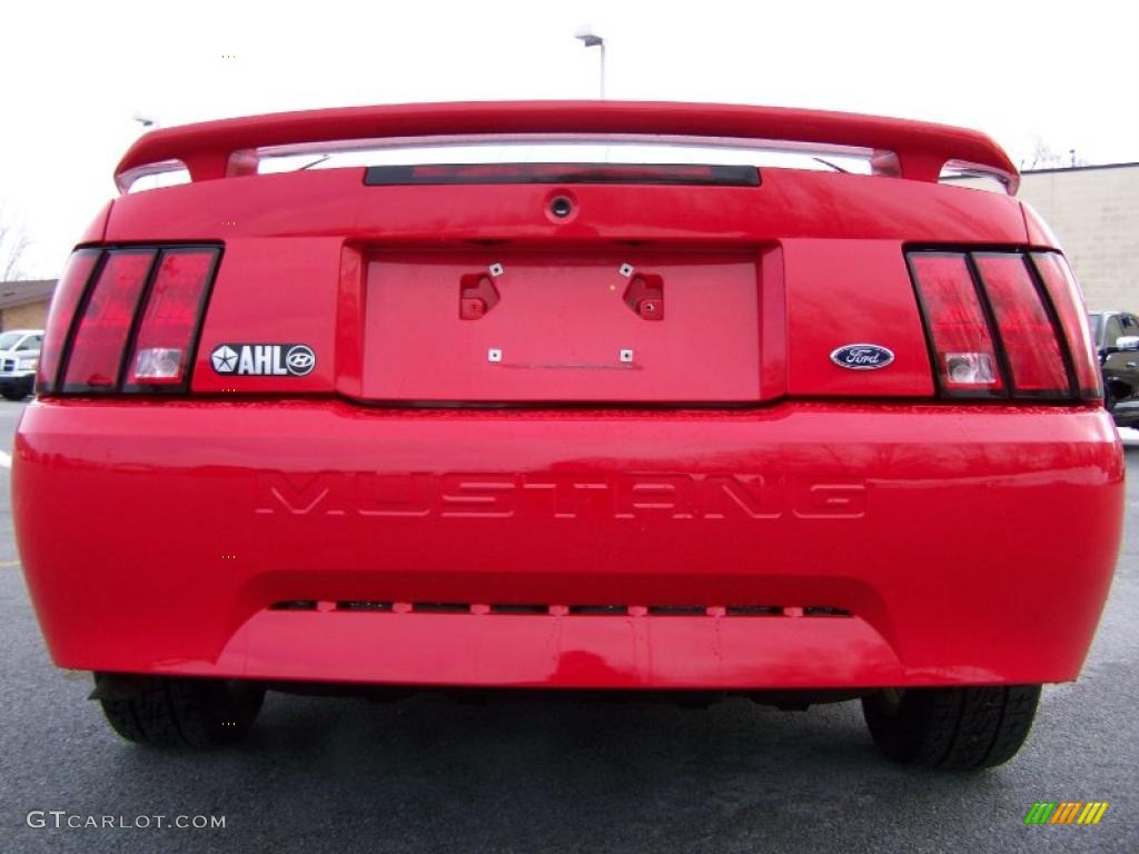 2003 Mustang V6 Coupe - Torch Red / Medium Parchment photo #6