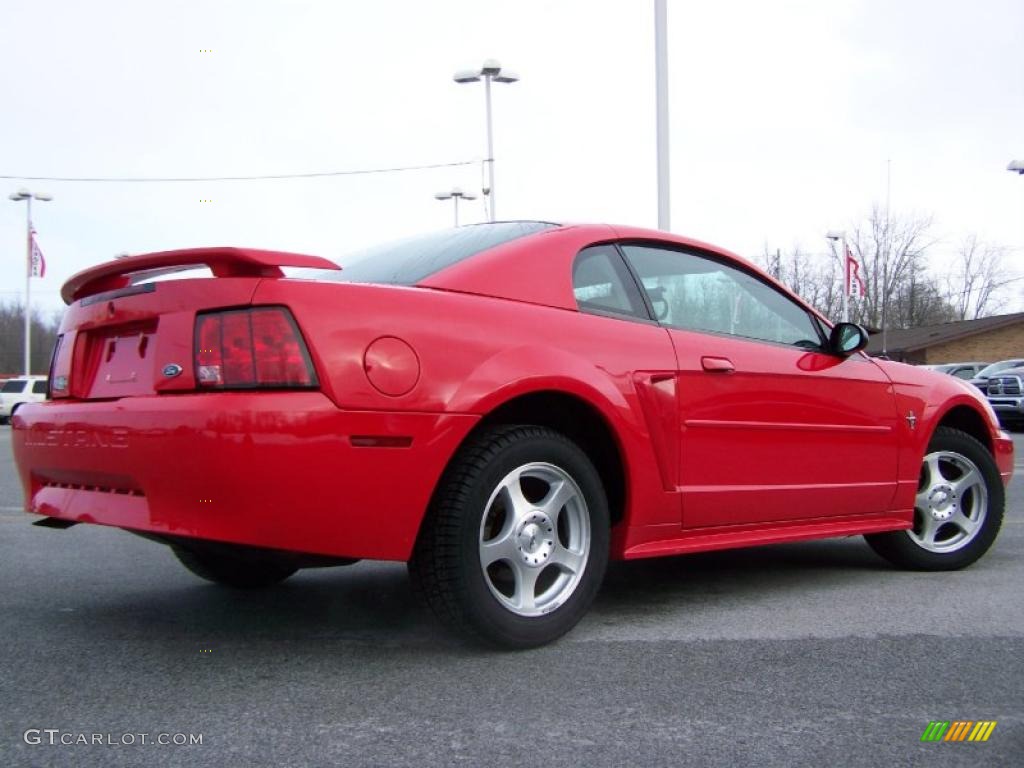 2003 Mustang V6 Coupe - Torch Red / Medium Parchment photo #7