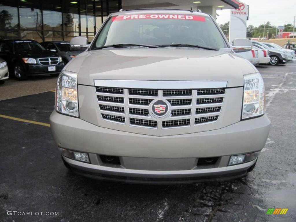 2007 Escalade EXT AWD - Gold Mist / Ebony/Ebony photo #3