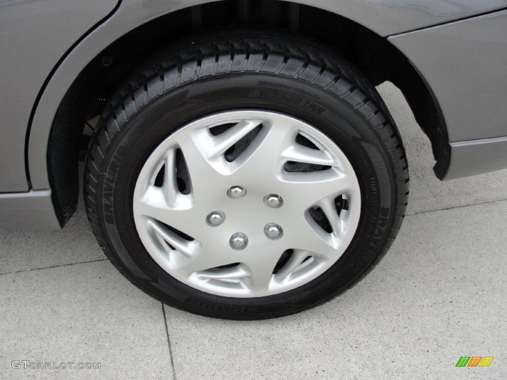 2007 Focus ZX4 SE Sedan - Liquid Grey Metallic / Charcoal/Light Flint photo #13