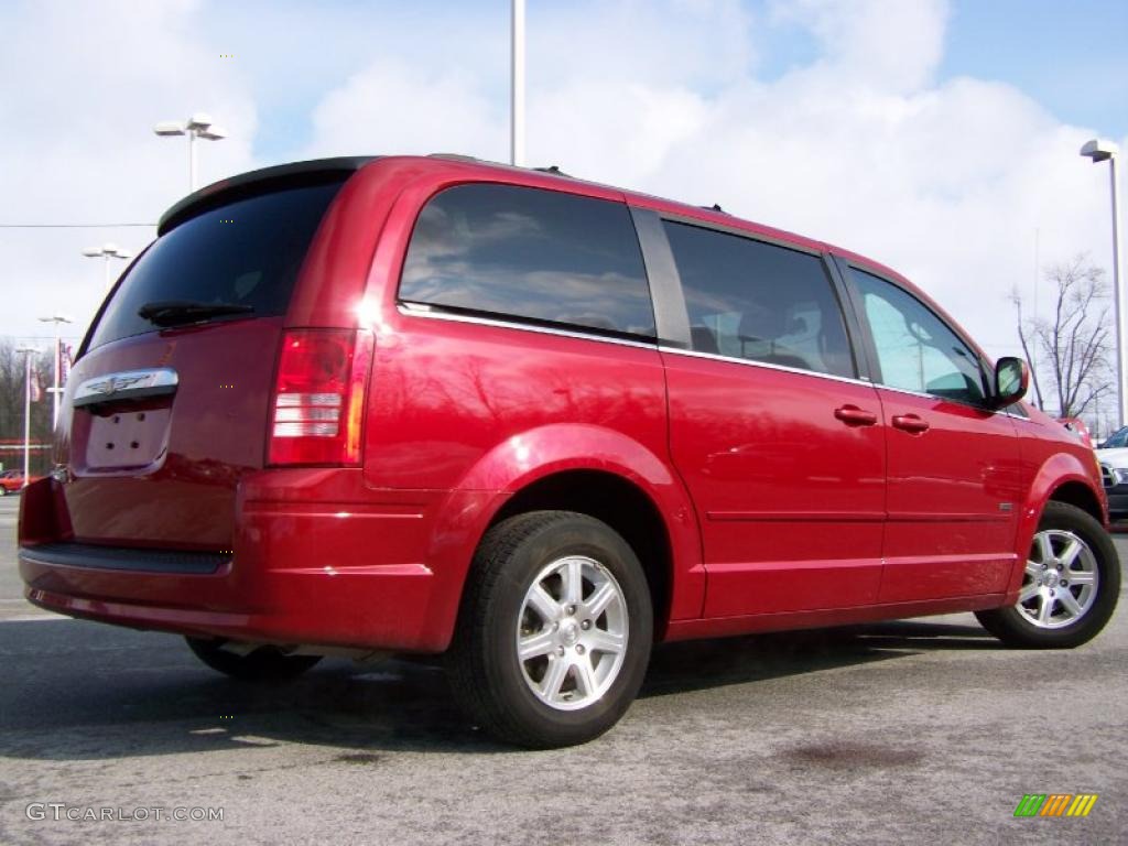2008 Town & Country Touring - Inferno Red Crystal Pearlcoat / Medium Slate Gray/Light Shale photo #7