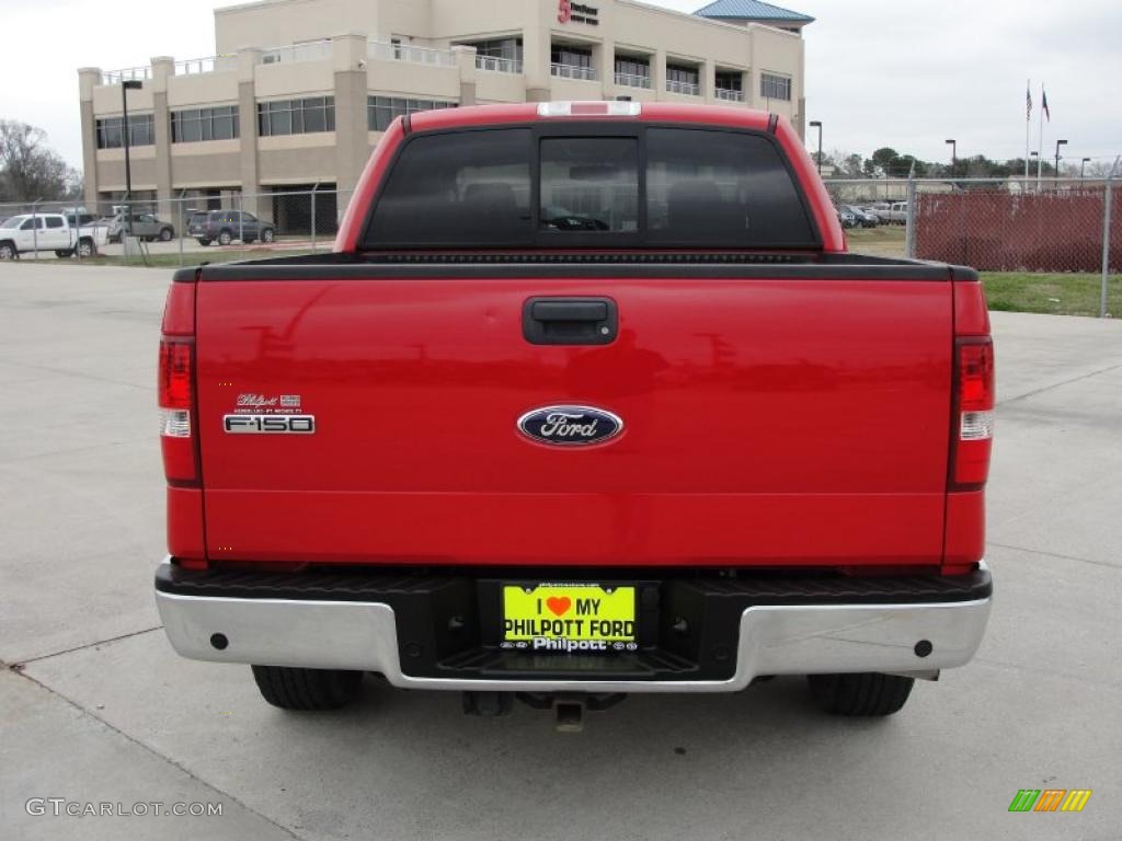 2006 F150 XLT SuperCrew 4x4 - Bright Red / Medium/Dark Flint photo #4