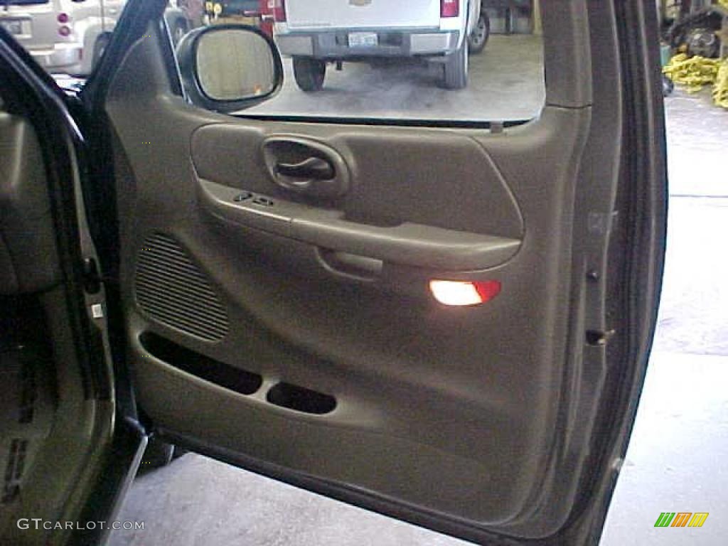 2002 F150 XLT SuperCab - Dark Shadow Grey Metallic / Medium Graphite photo #8