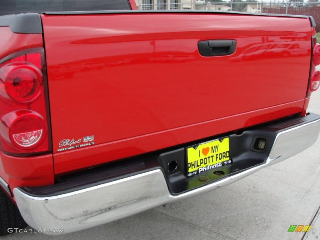 2007 Ram 1500 ST Quad Cab - Flame Red / Medium Slate Gray photo #20