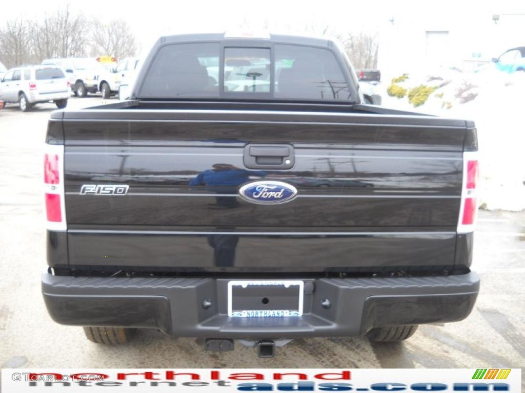 2010 F150 XL SuperCab 4x4 - Tuxedo Black / Medium Stone photo #7