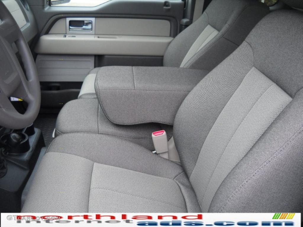 2010 F150 XL SuperCab 4x4 - Tuxedo Black / Medium Stone photo #11