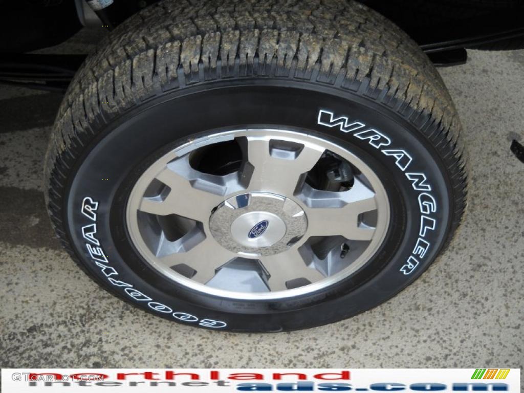 2010 F150 XL SuperCab 4x4 - Tuxedo Black / Medium Stone photo #15