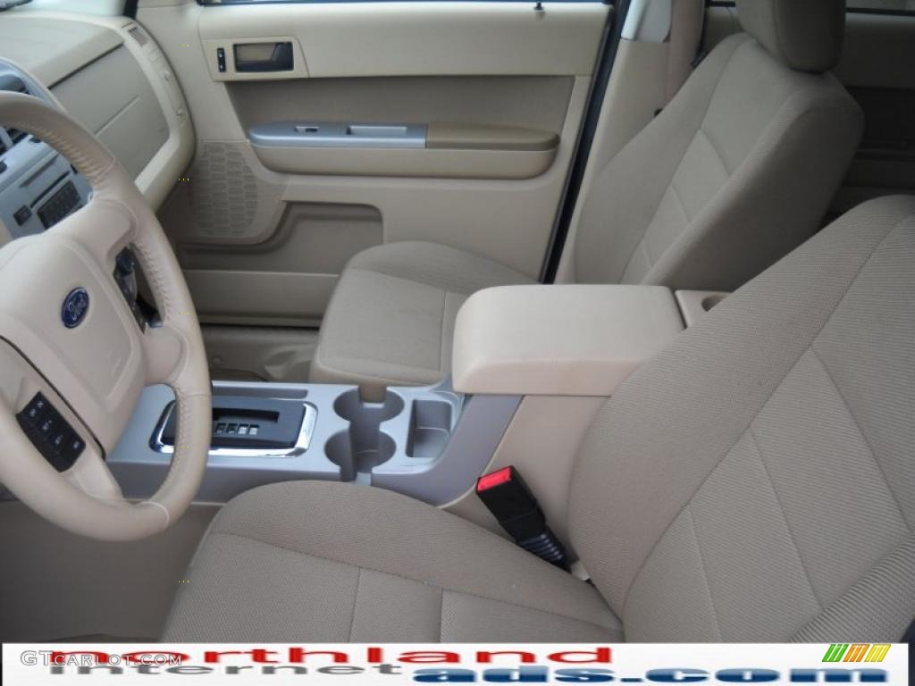 2009 Escape XLT V6 4WD - White Suede / Camel photo #11