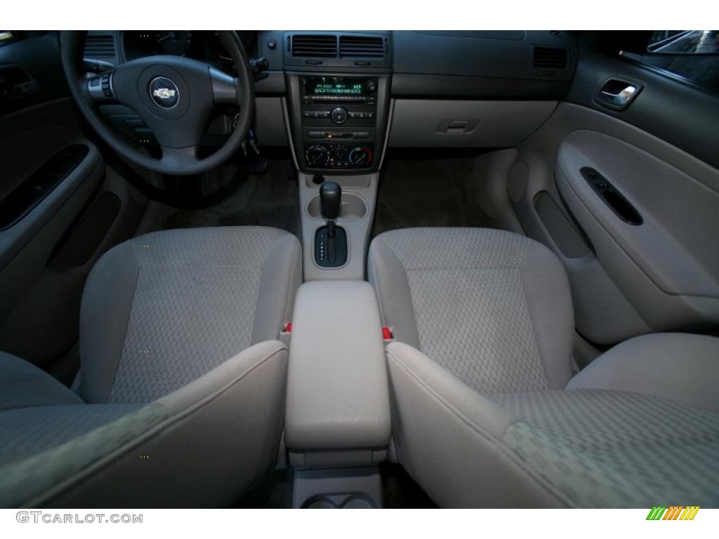 2007 Cobalt LT Sedan - Ultra Silver Metallic / Gray photo #23