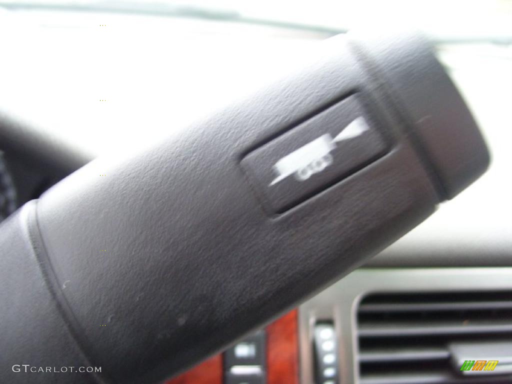 2007 Tahoe LT 4x4 - Dark Blue Metallic / Dark Titanium/Light Titanium photo #43