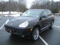Black - Cayenne S Titanium Photo No. 3