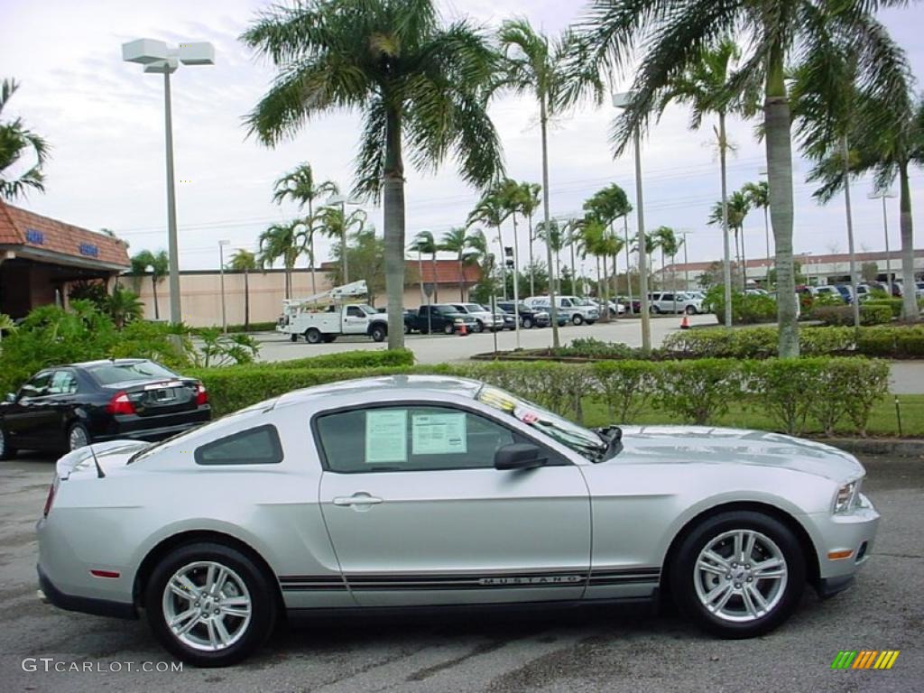 2010 Mustang V6 Coupe - Brilliant Silver Metallic / Charcoal Black photo #2