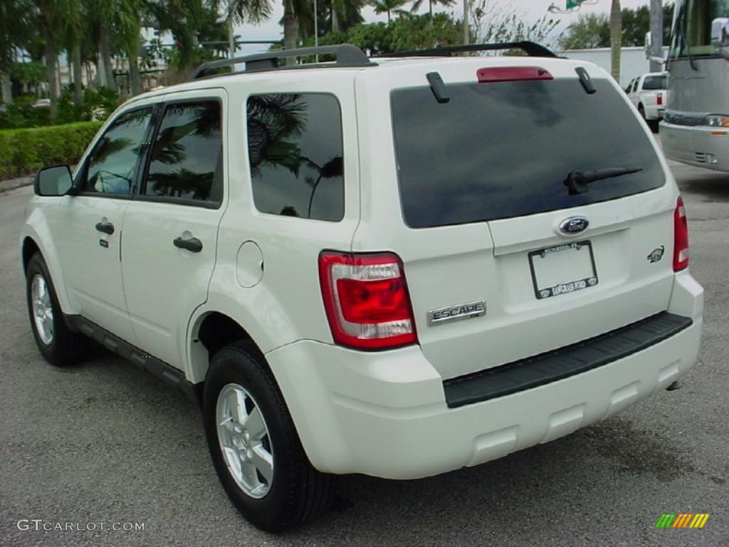 2009 Escape XLT V6 - White Suede / Stone photo #6