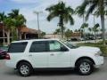 2009 White Platinum Tri-Coat Metallic Ford Expedition XLT 4x4  photo #2