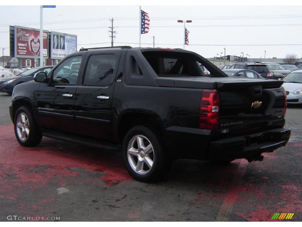 2008 Avalanche LTZ 4x4 - Black / Ebony photo #3