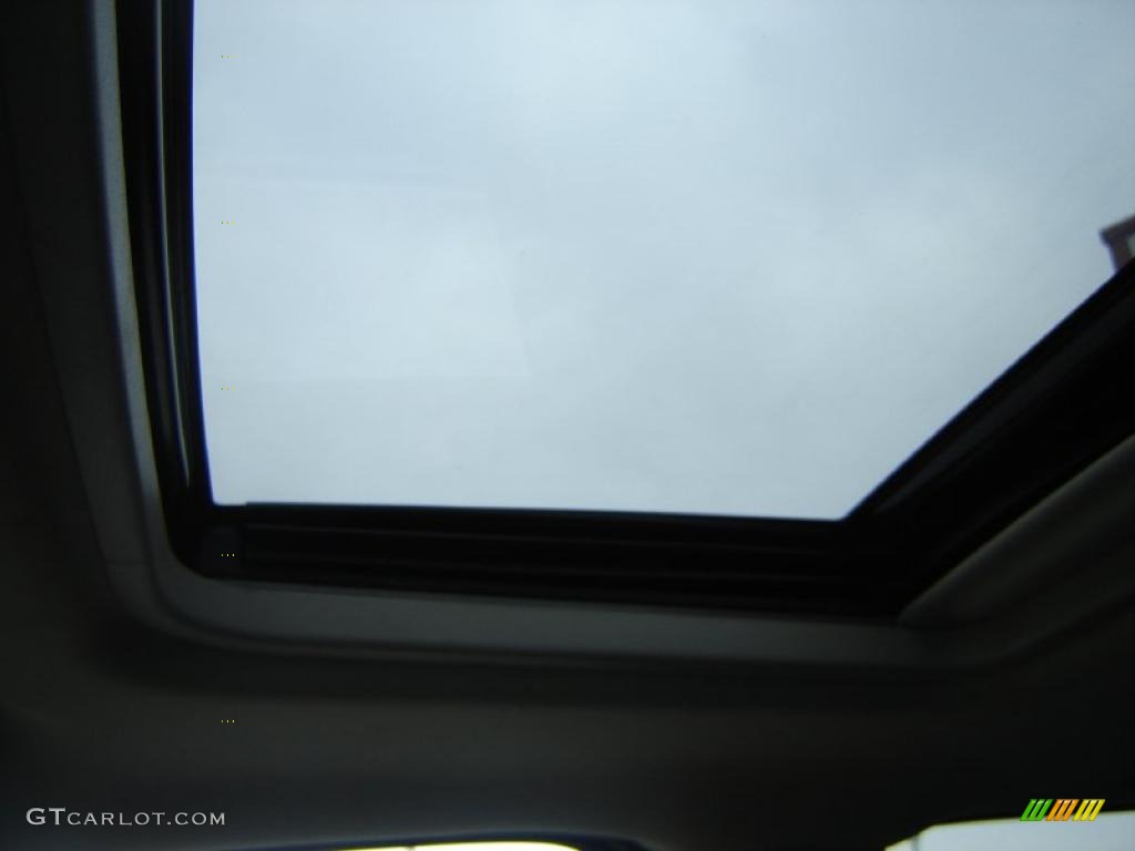 2008 Avalanche LTZ 4x4 - Black / Ebony photo #24