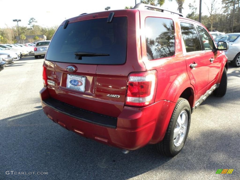 2009 Escape XLT V6 4WD - Sangria Red Metallic / Camel photo #14