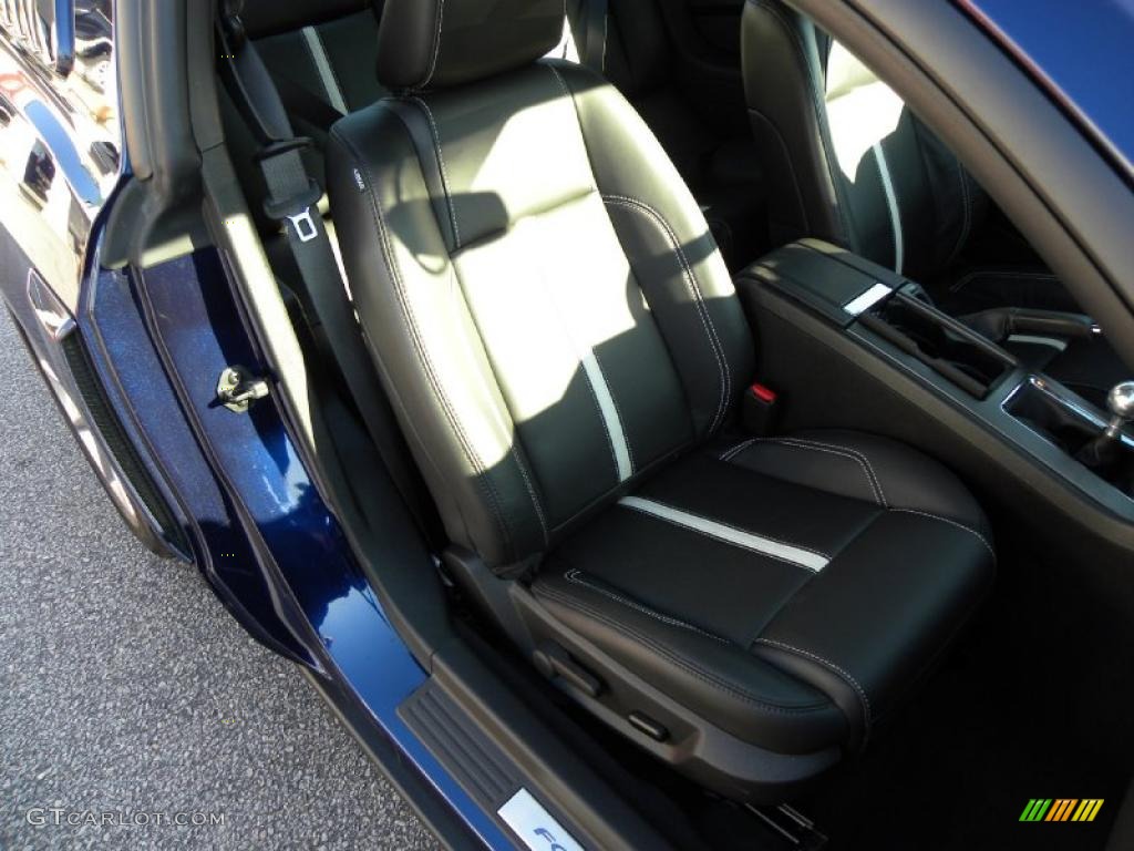 2010 Mustang GT Premium Coupe - Kona Blue Metallic / Charcoal Black photo #7