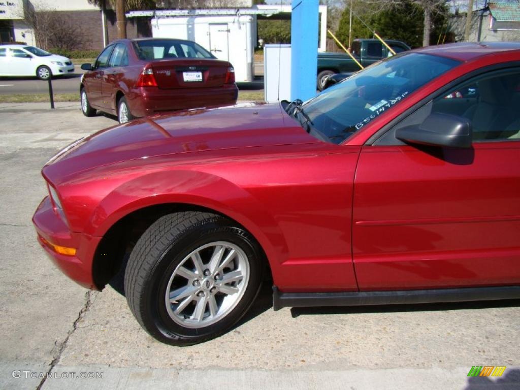 2005 Mustang V6 Deluxe Coupe - Redfire Metallic / Medium Parchment photo #26