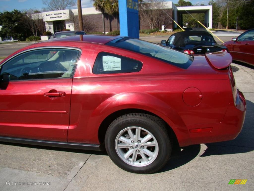 2005 Mustang V6 Deluxe Coupe - Redfire Metallic / Medium Parchment photo #27