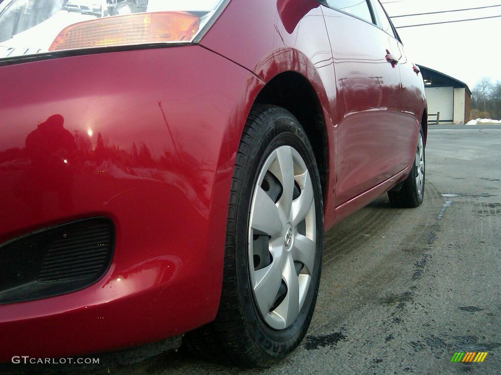 2007 Yaris Sedan - Absolutely Red / Bisque photo #2