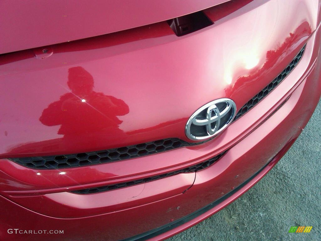 2007 Yaris Sedan - Absolutely Red / Bisque photo #3