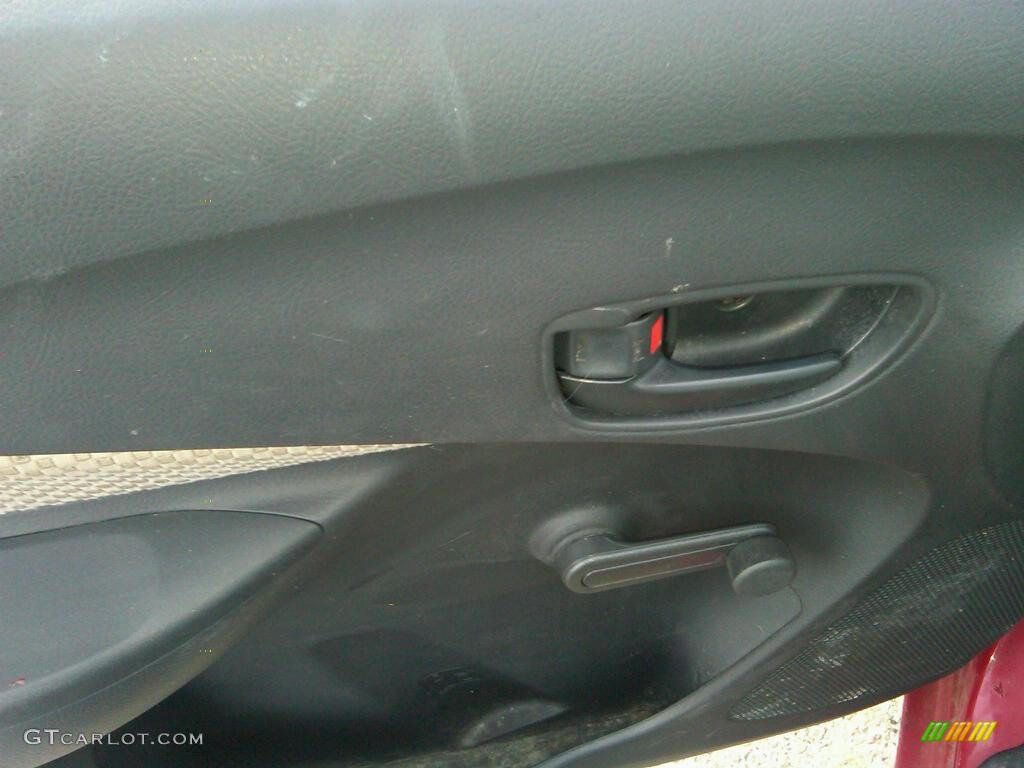 2007 Yaris Sedan - Absolutely Red / Bisque photo #9
