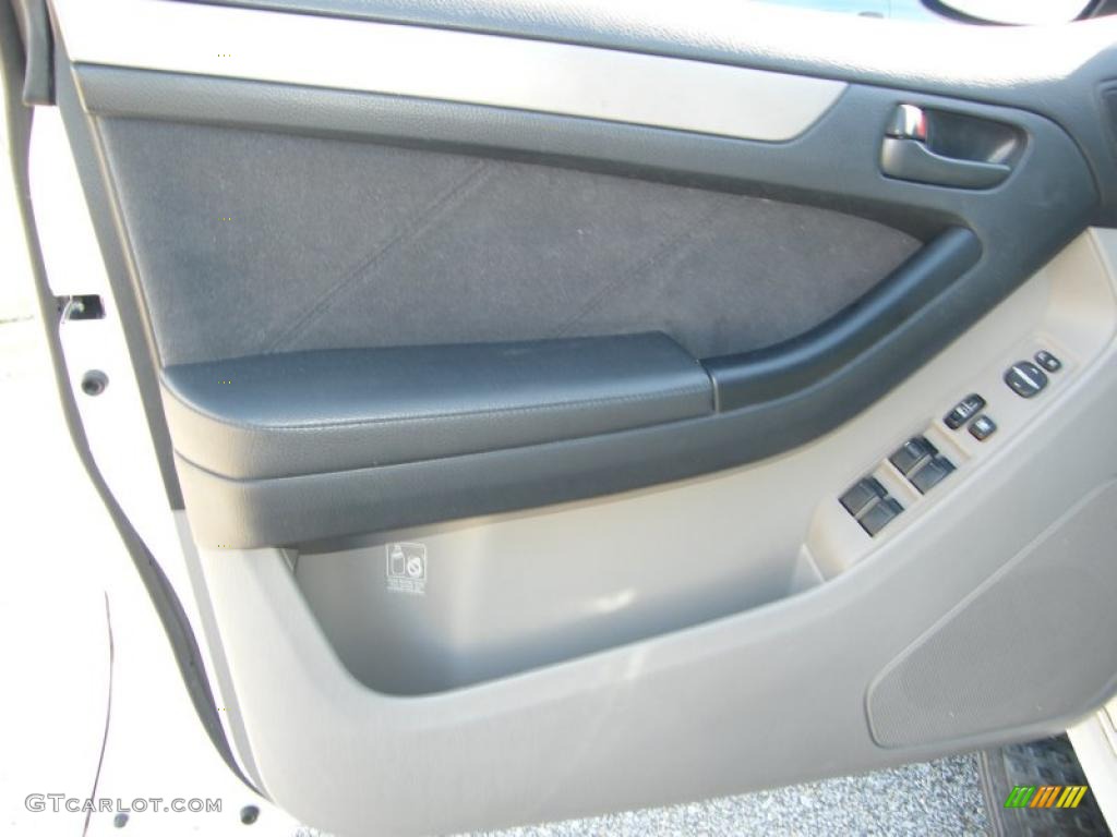 2004 4Runner SR5 - Natural White / Stone photo #18