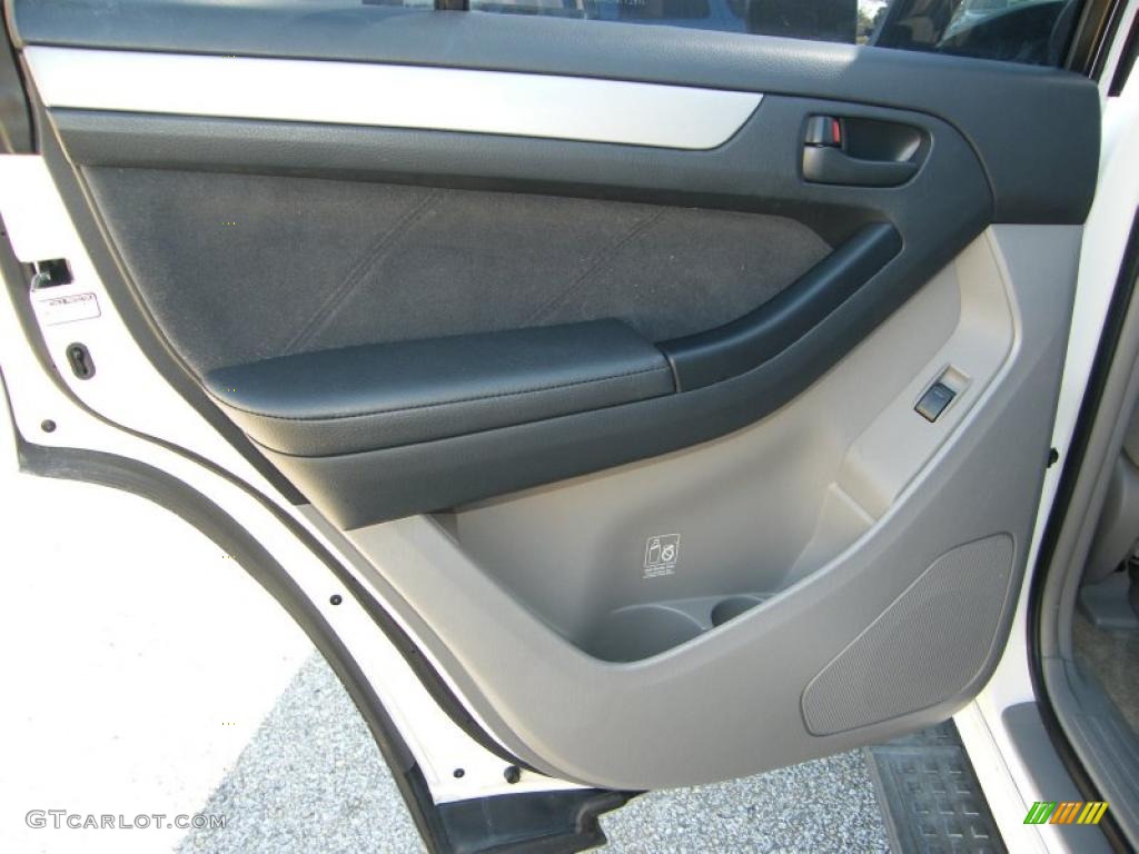 2004 4Runner SR5 - Natural White / Stone photo #24